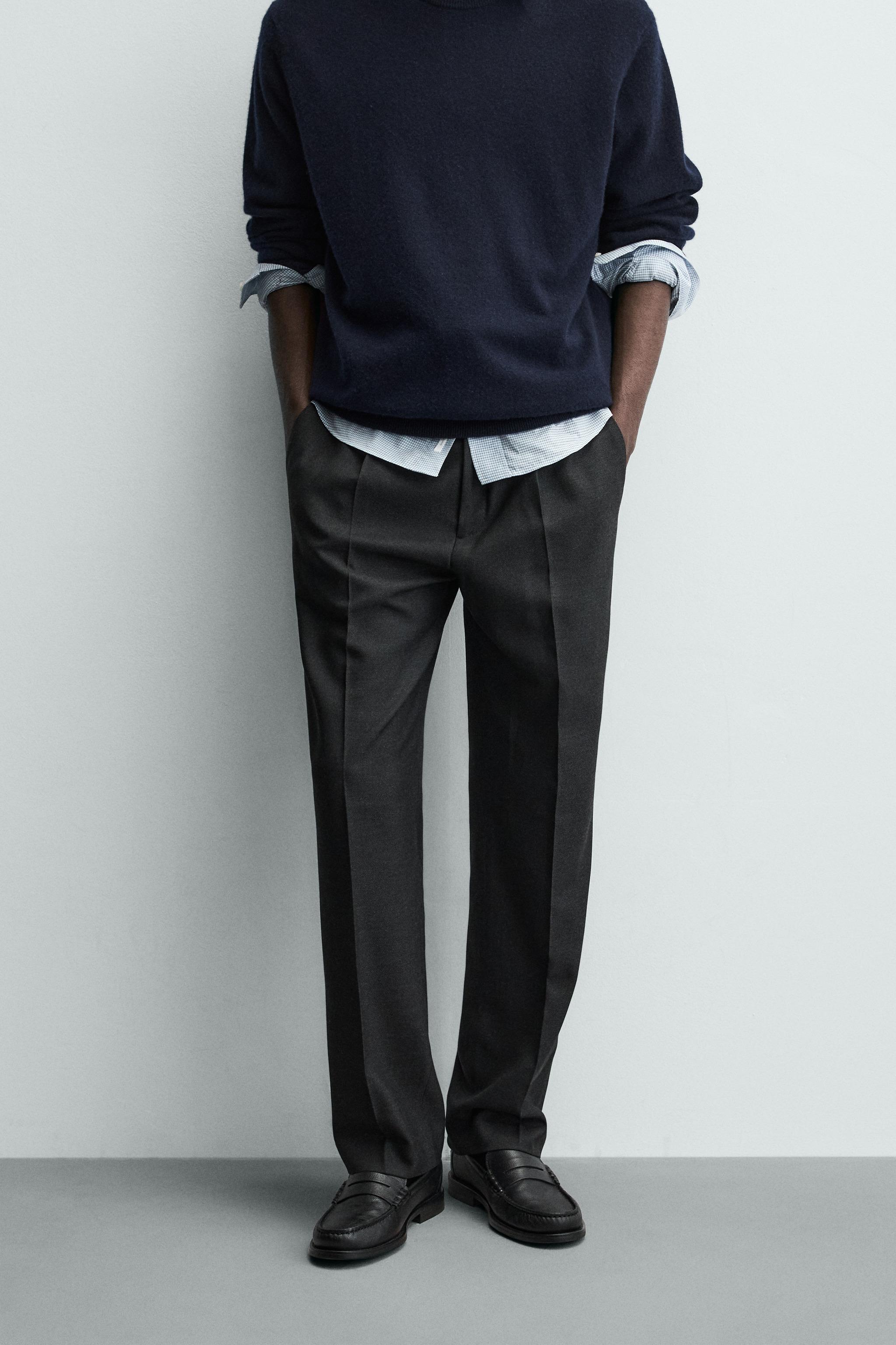 PLEATED REGULAR FIT PANTS